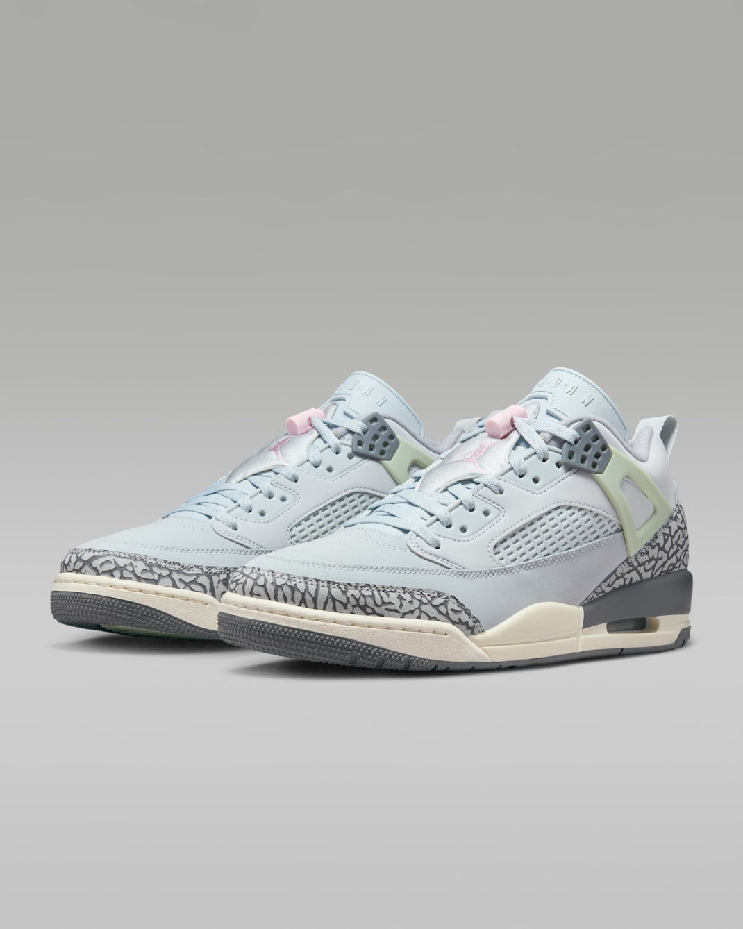 Jordan Spizike Low